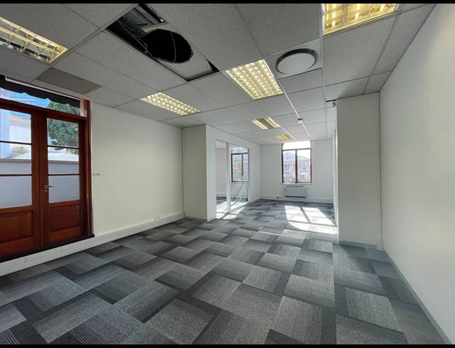 489M² OFFICE TO LET IN SANDTON CENTRAL